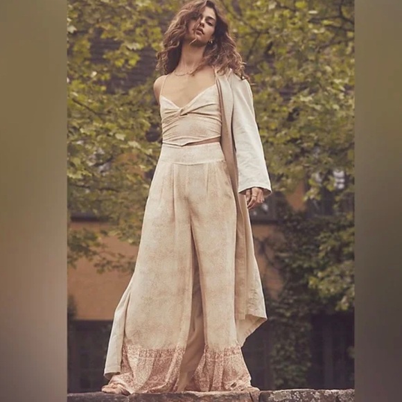 Free People Vanessa 2-Piece Set Top + Pants size M NWOT - Picture 3 of 17